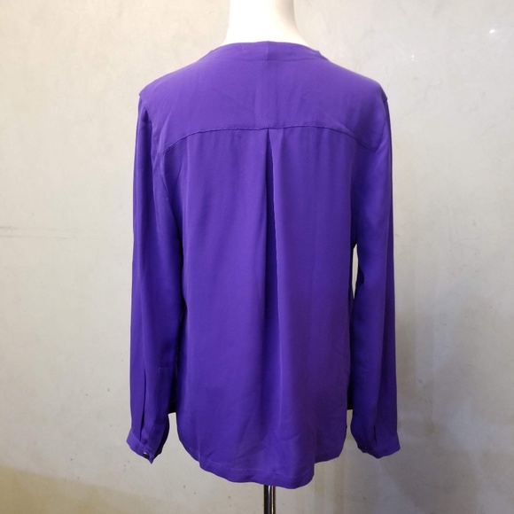 SOLD *** Halston Heritage purple top (G18) - Picture 6 of 8